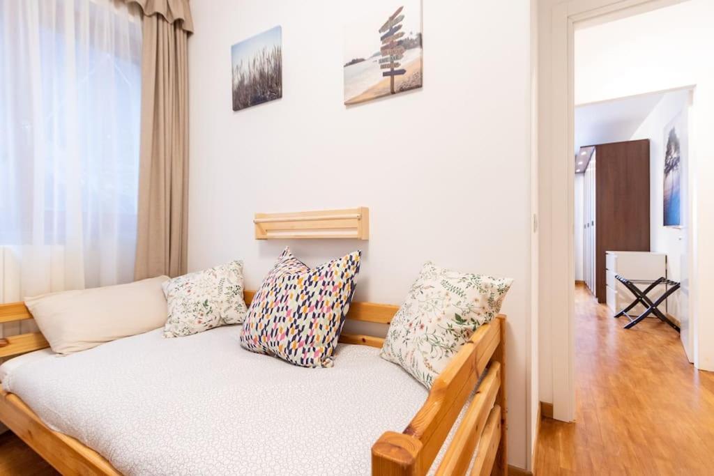 Wraparound Lake Views Bellavista Residence Campione dʼItalia Zewnętrze zdjęcie