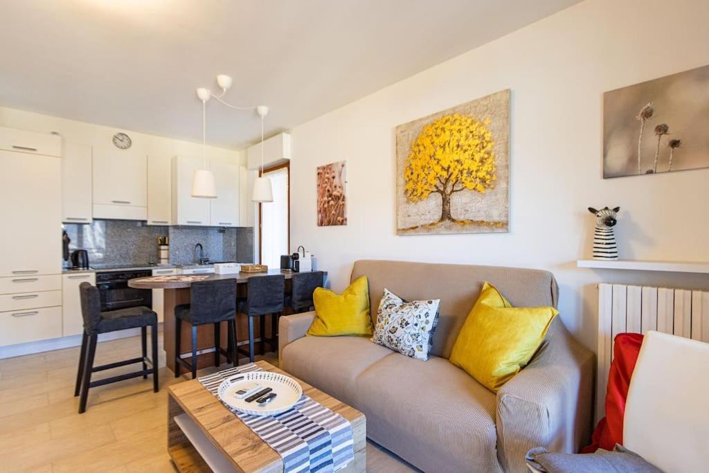 Wraparound Lake Views Bellavista Residence Campione dʼItalia Zewnętrze zdjęcie