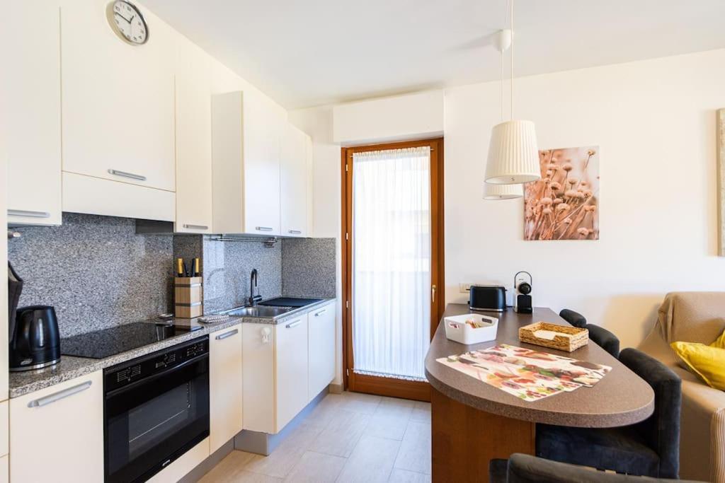 Wraparound Lake Views Bellavista Residence Campione dʼItalia Zewnętrze zdjęcie